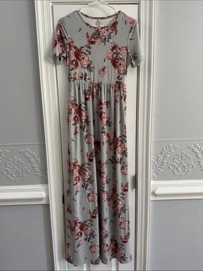 bellamie maxi dress bellamie maxi dress Bella Dress M